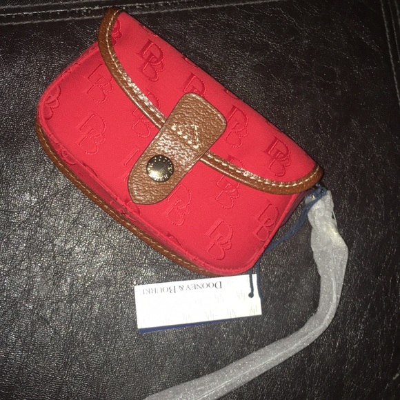 Dooney & Bourke Handbags - Brand new with tags Dooney & Bourke red clutch!